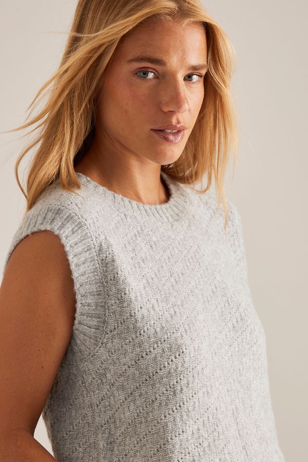 Vista diapositiva: 4: Nobody's Child Mix Stitch Sweater Vest