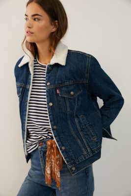 Levi's Ex-Boyfriend Sherpa Denim Trucker Jacket