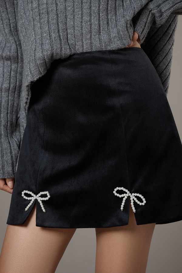 Slide View: 2: Avec Les Filles Bow Embellished Slit Mini Skirt