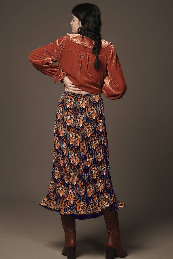 Slide View: 3: Farm Rio Pleated Crepe Midi Skirt