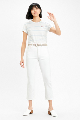 levi white cropped jeans