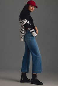 Slide View: 3: Le Jean Évasé Raccourci en Denim Colette par Maeve