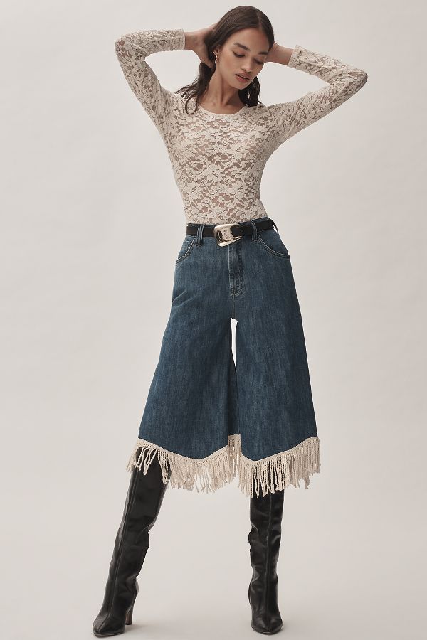 Slide View: 1: Pilcro High-Rise Weites-Bein Fransen Culotte Jeans