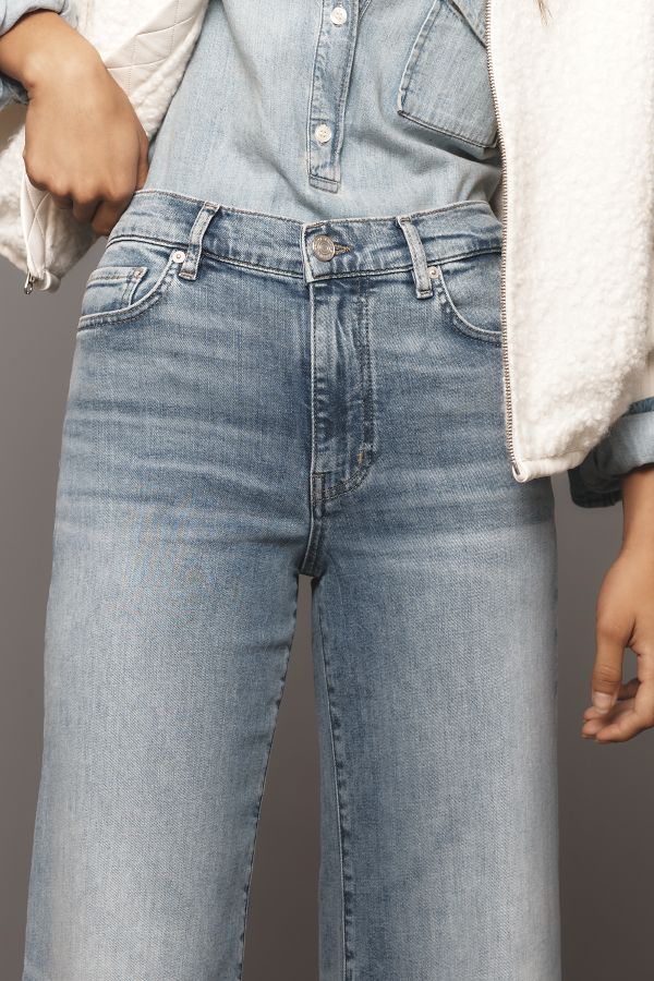 Slide View: 3: FRAME Le Palazzo High-Rise Crop Jeans