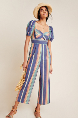 outrageous wedding guest outfits
