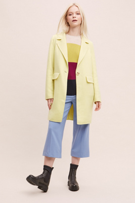 yellow cropped trousers