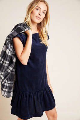 black keyhole dress long sleeve