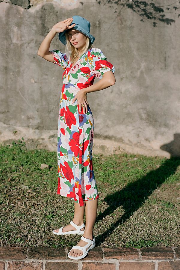 Slide View: 1: Faithfull Anita V-Neck Midi Dress