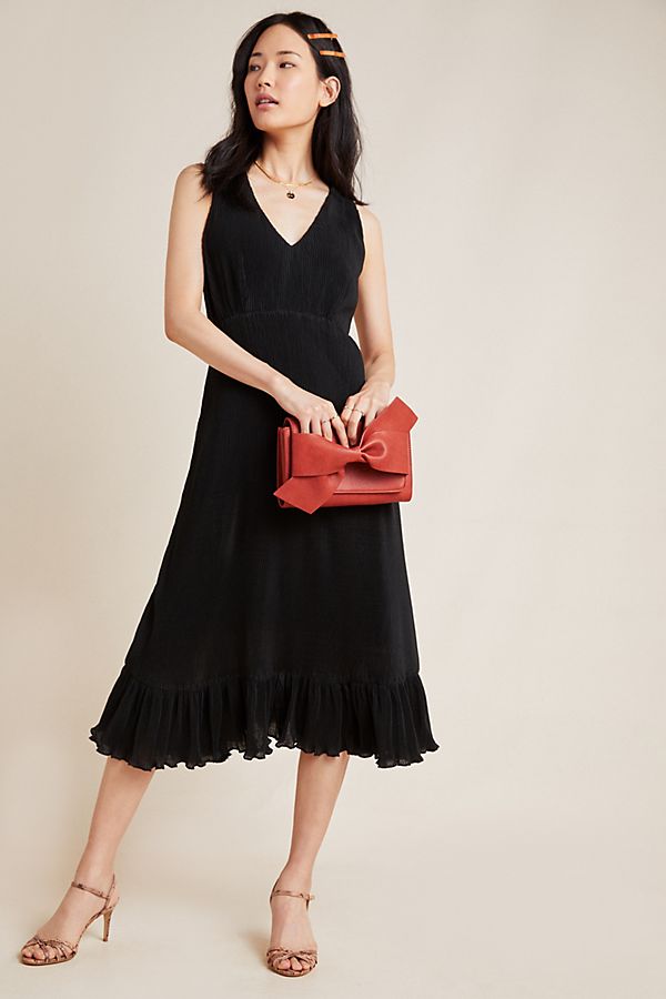 Slide View: 1: Vera Pleated Maxi Dress