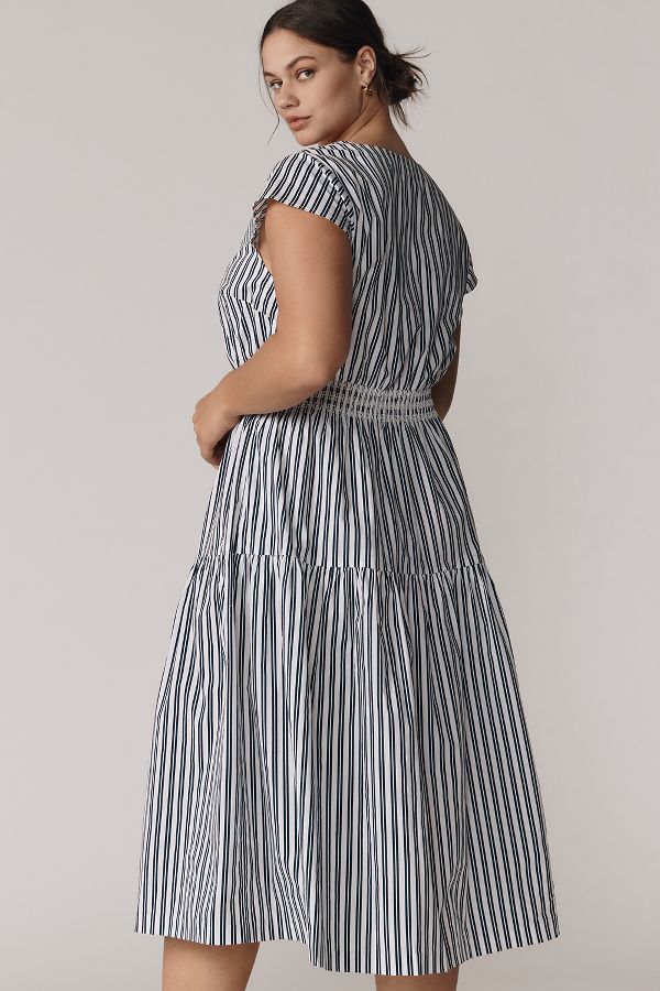 Slide View: 3: Universal Standard Plus Ambroeus Short-Sleeve Smocked Poplin Midi Dress