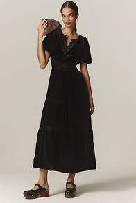 Vista de diapositivas: 1: The Somerset Maxi Dress: Velvet Edition