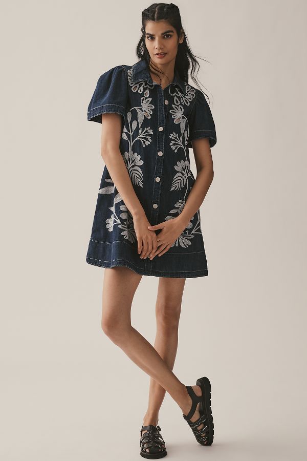 Slide View: 3: Robe chemise en denim brodé By Anthropologie