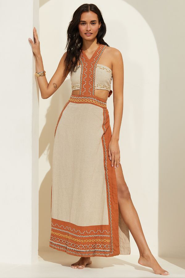 Vista de diapositivas: 1: Celandine Linen-Blend Embroidered Halter Dress