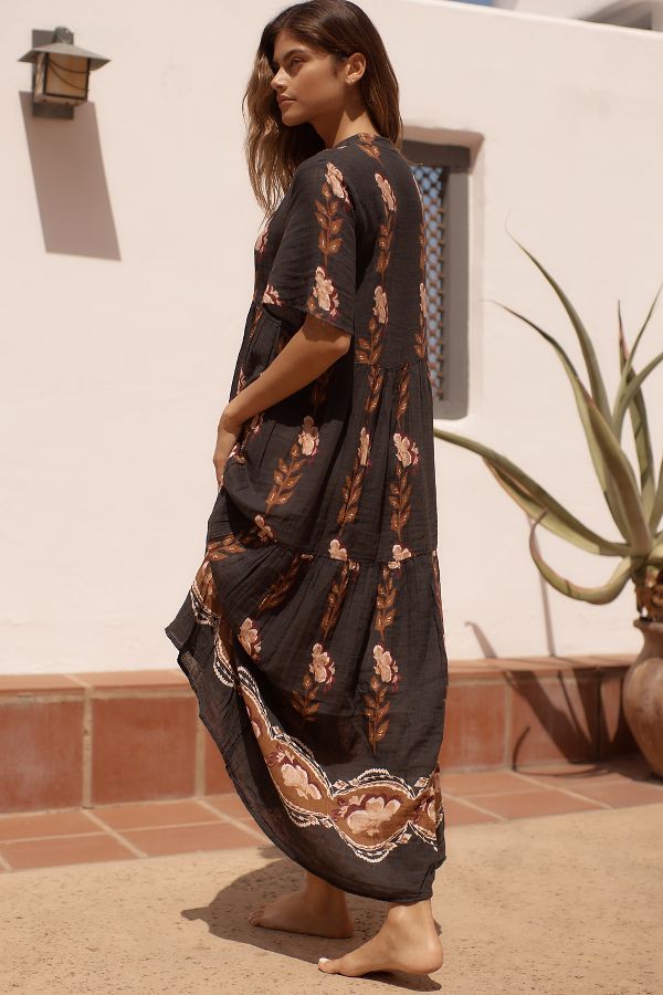 Slide View: 3: The Kallie Flowy Maxi Dress: Printed Edition