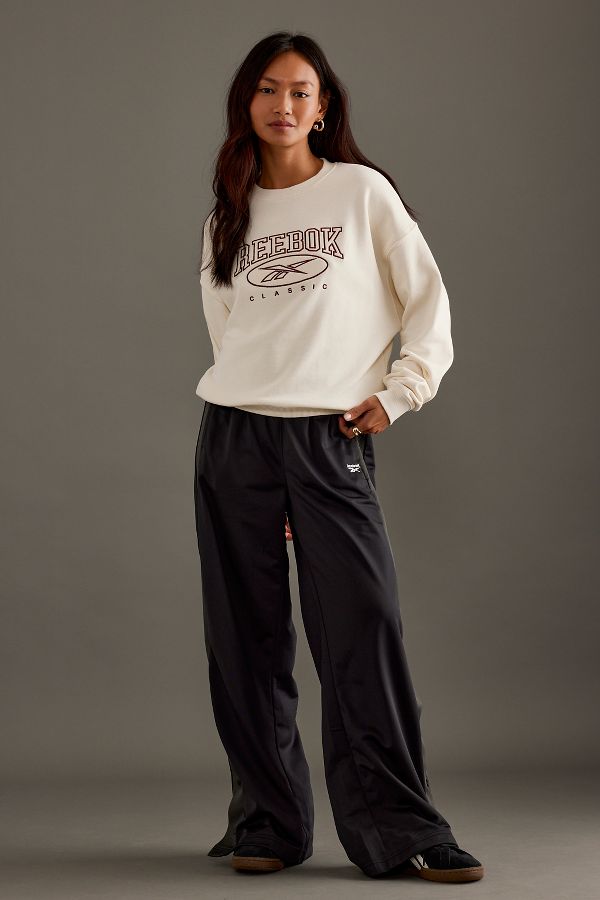 Slide View: 3: Reebok Archive Essentials Crew Sweatshirt