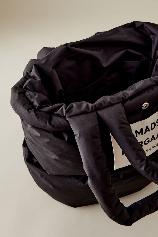 Vista de diapositivas: 4: Bolso Tote Puffer Recycle Mads Norgaard