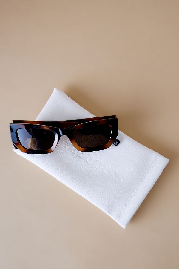 Slide View: 2: Lunettes de soleil Le Specs Tort Beachcomber