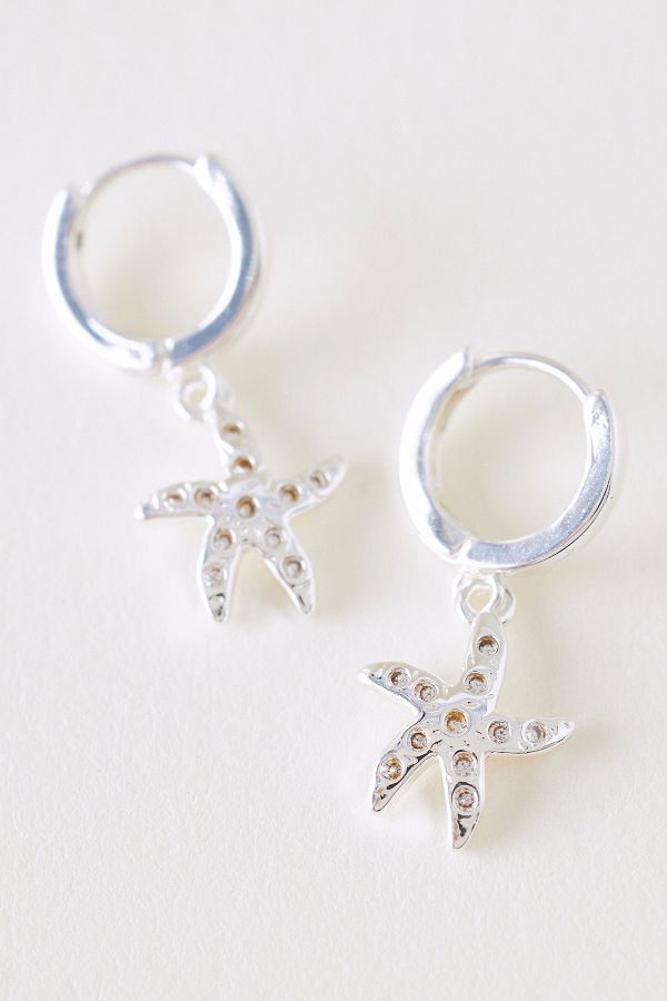 Vista de diapositivas: 1: Starfish Huggie Hoop Earrings