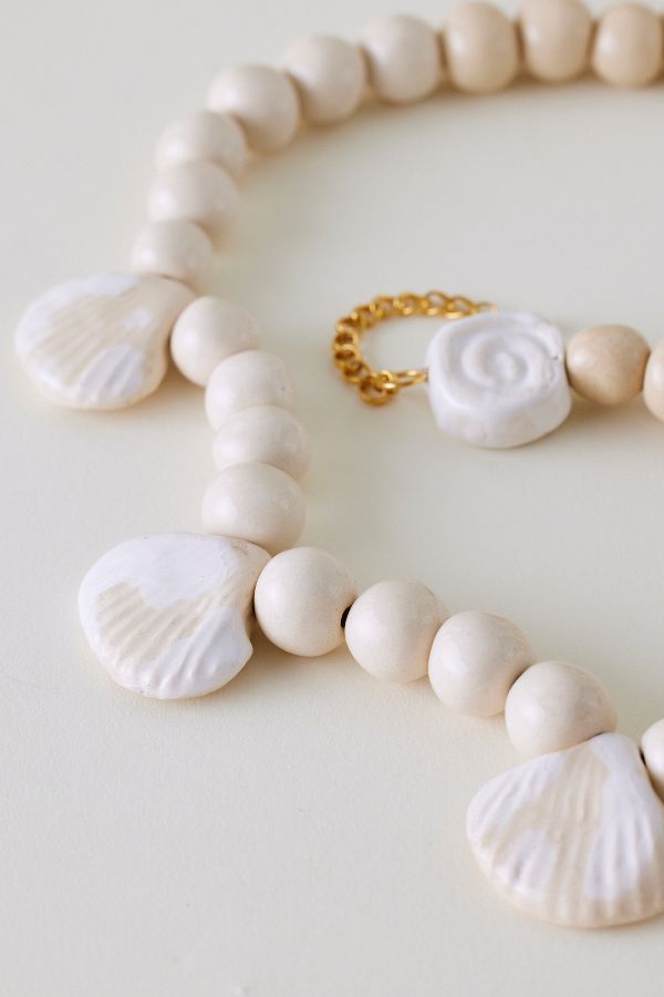 Slide View: 2: Levens Jewels Seashell Necklace