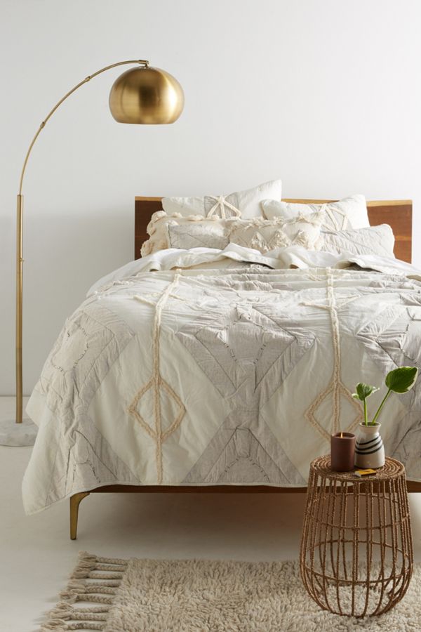 Tufted Banksia Quilt Anthropologie