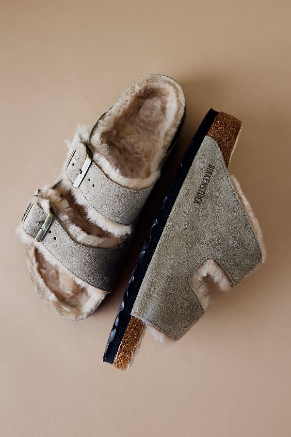 Vista diapositiva: 4: Sandali Birkenstock Arizona in Pelle Scamosciata con Shearling