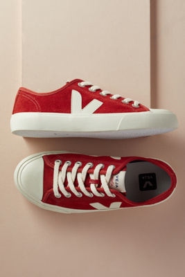 veja red trainers