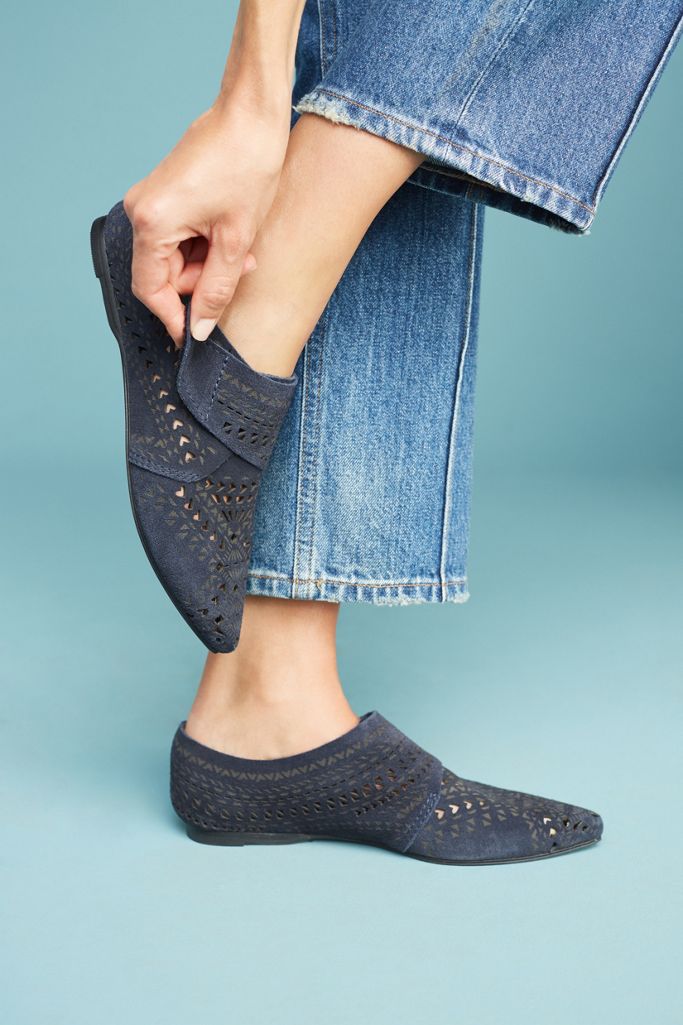 black wrap flats