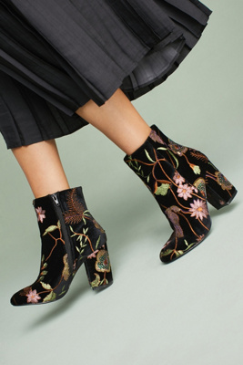 steve madden embroidered boots