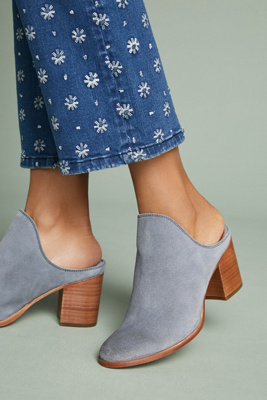 trendy shoes wholesale