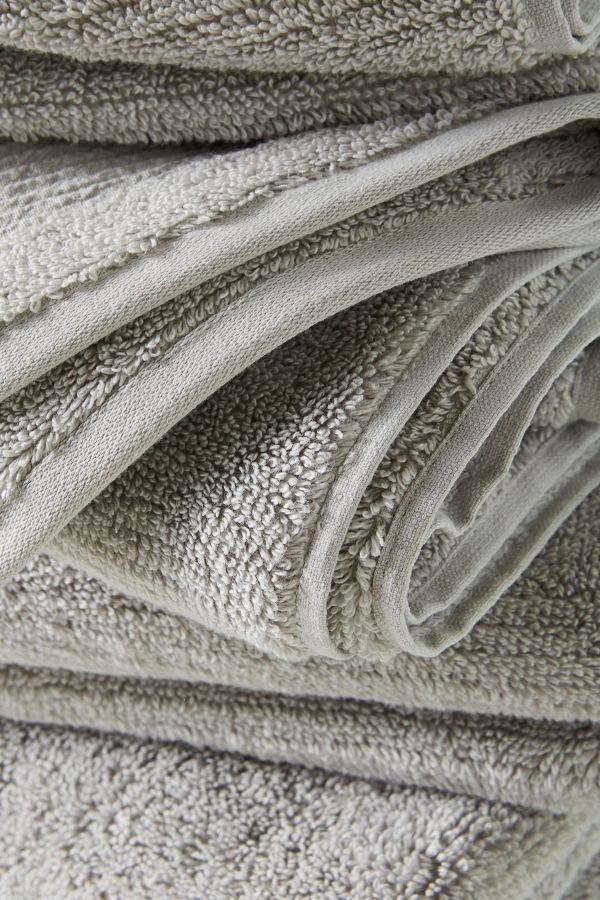 Slide View: 3: Kassatex Pergamon Towel Collection