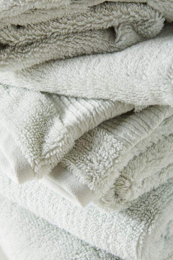 Slide View: 3: Kassatex Pergamon Towel Collection