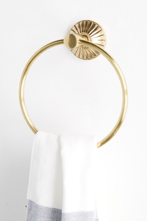 Slide View: 3: Fluted Towel Ring