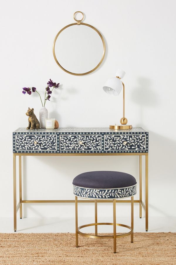 Personality Desk 1
