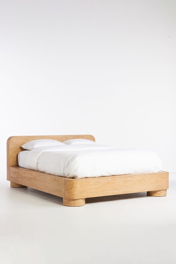 Slide View: 3: Aletta Bed