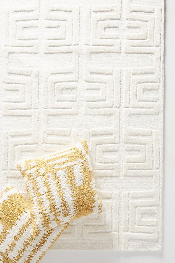 Slide View: 2: Tufted Hari Rug
