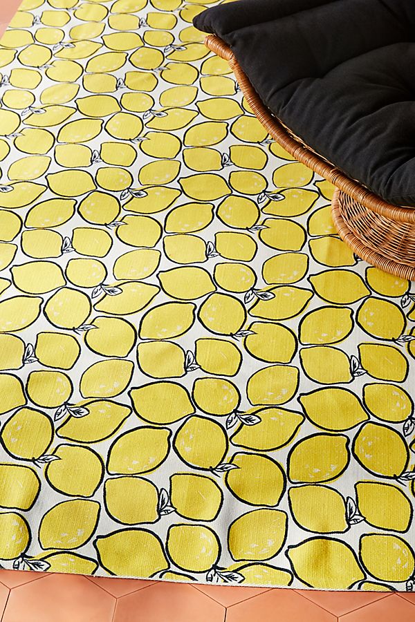 Slide View: 2: Colloquial Indoor/Outdoor Rug