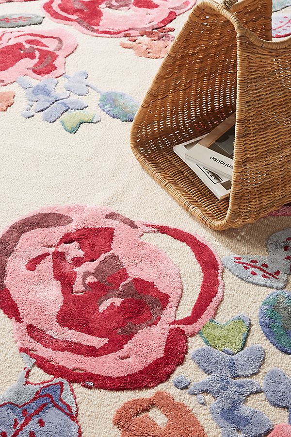 Slide View: 2: Hand-Tufted Flora Lynn Rug