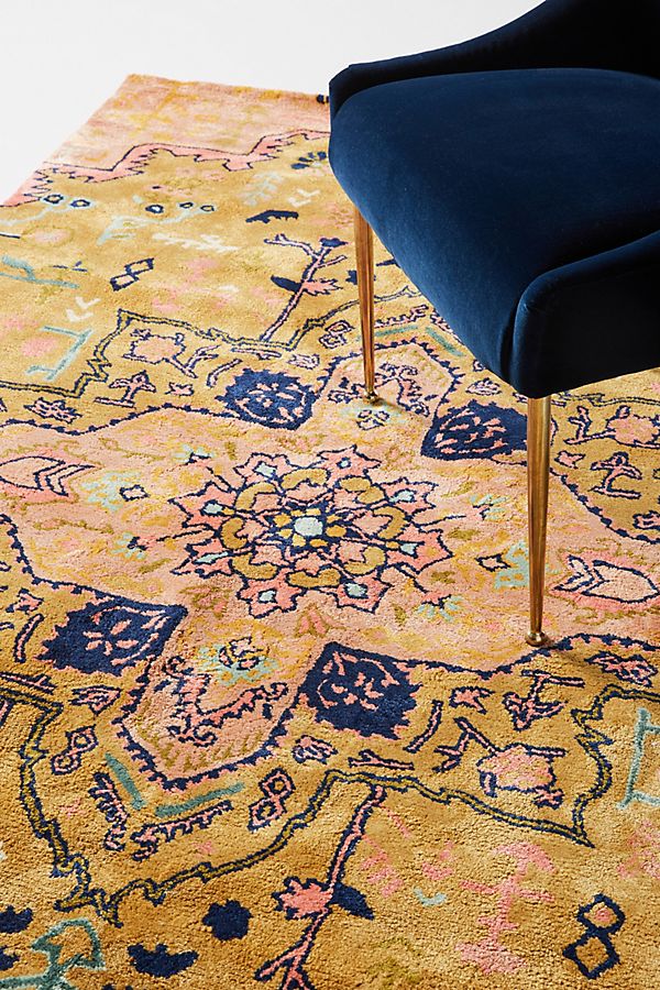 Slide View: 2: Tufted Maribelle Rug