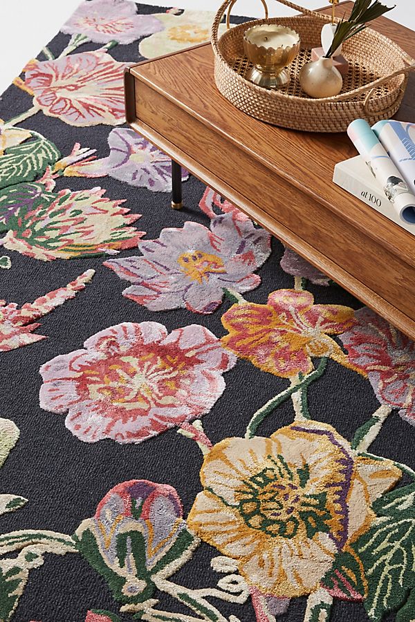 Slide View: 2: Tufted Calder Floral Rug