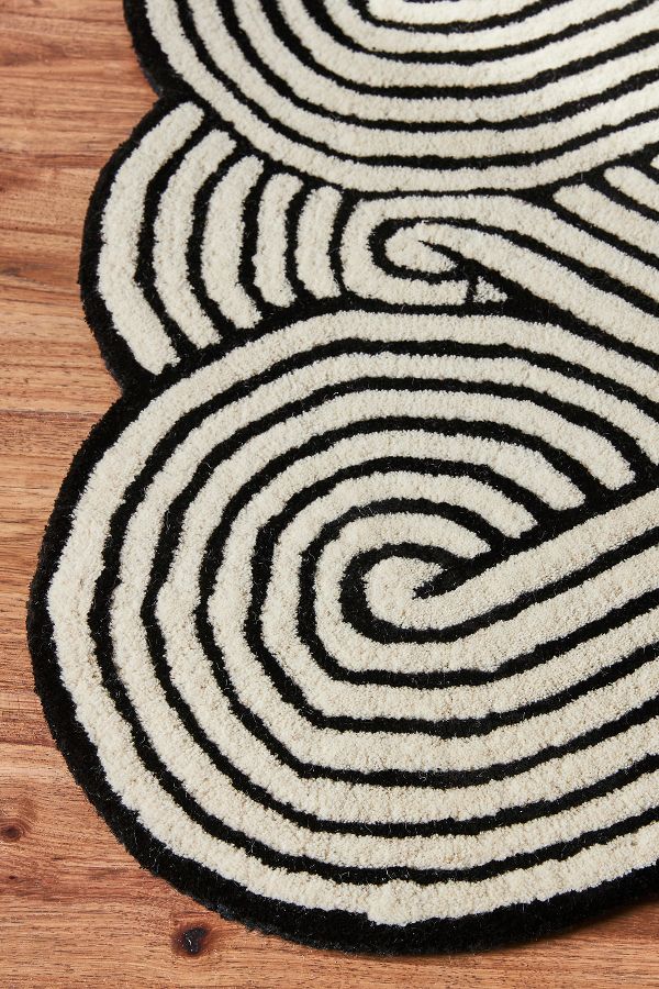 Slide View: 3: Hand-Tufted Rissa Rug