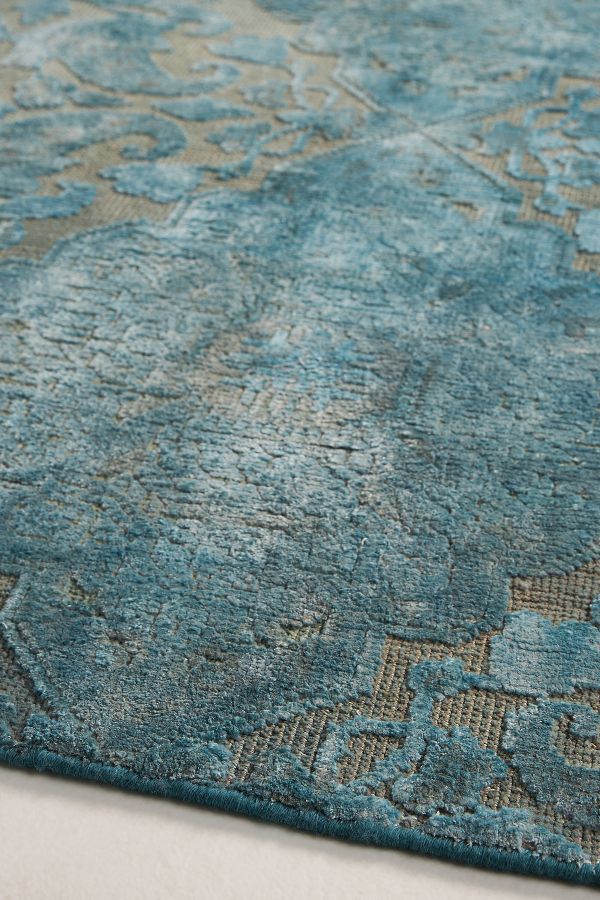 Slide View: 3: Hand-Knotted Amore Rug