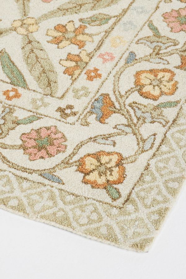 Slide View: 4: Tufted Cotswold Rug