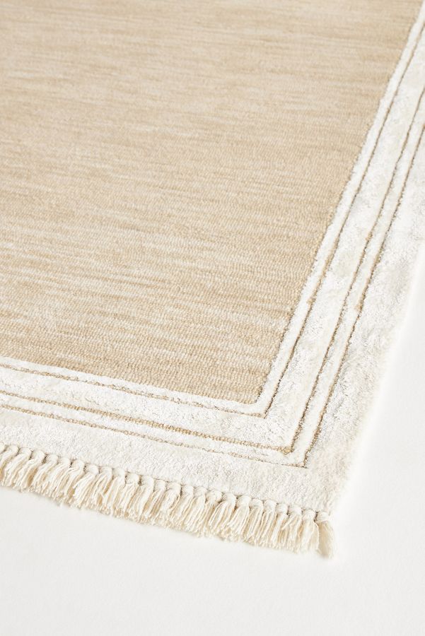 Slide View: 2: Annie Wool Blend Tufted Tassel Rug