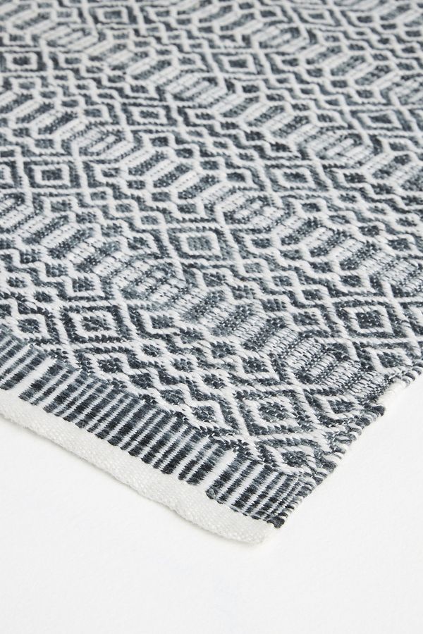 Slide View: 2: Tesni Flatwoven Indoor/Outdoor Geometric Rug