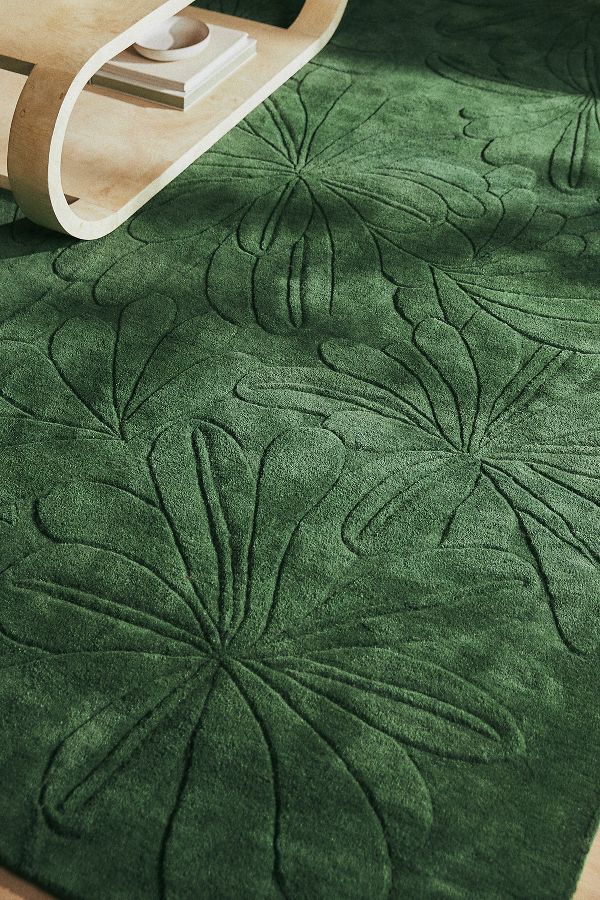 Slide View: 1: Hand-Tufted Sculpted Daisy Rug