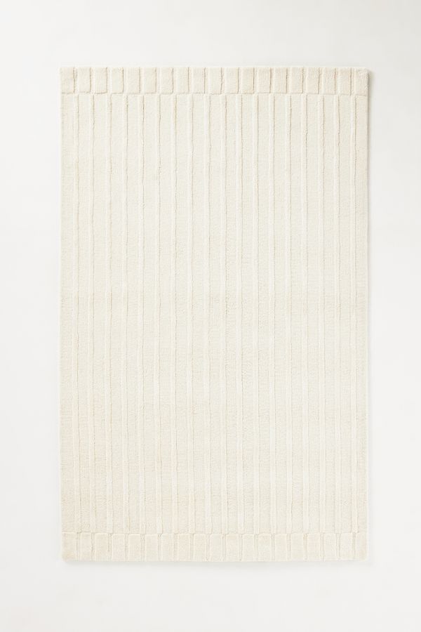 Slide View: 1: Hand-Tufted Esmeray Rug