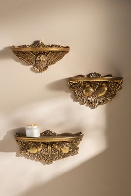 Wooded Manor Floating Shelf
