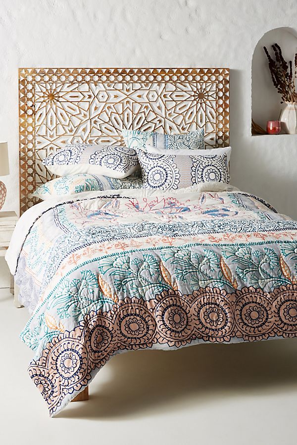 Slide View: 1: Morelia Quilt
