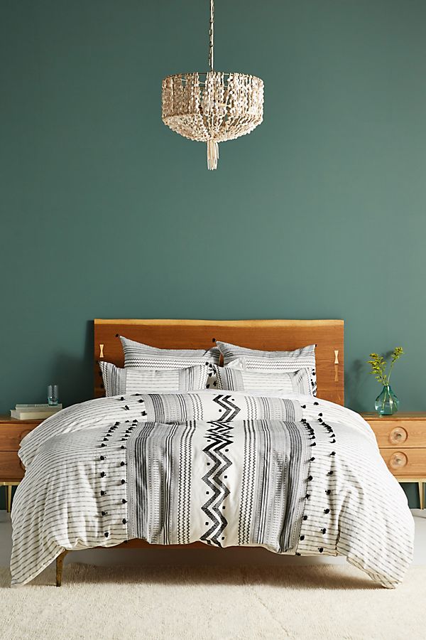 Slide View: 1: Embellished Pendana Duvet Cover