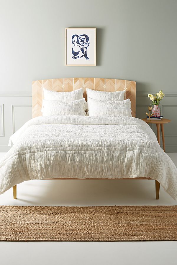 Slide View: 1: Textured Bardot Quilt